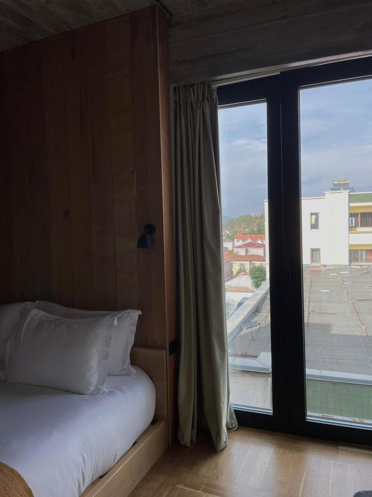 In Gallery Hotel & Spa Korce Esterno foto